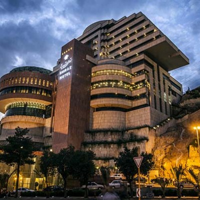 هتل بزرگ در شیراز