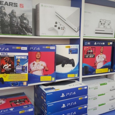 دنیای بازی XBOX , PS4 در کرج