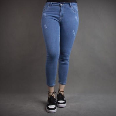 شلوار فروشی آکسارا در بابلسر