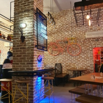 پیتزا و کافه لنتو در بابلسر