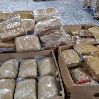 کارگاه نیشکر پزی حسن تقوی در بهنمیر