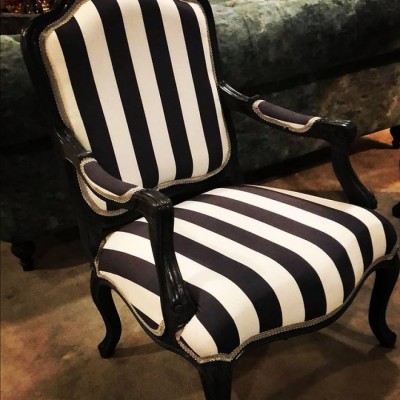 گالری مبل آوان در بهنمیر