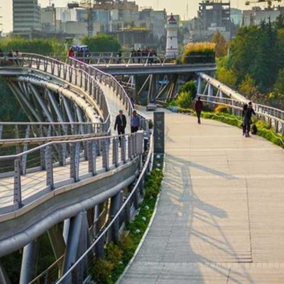 پل طبیعت در تهران