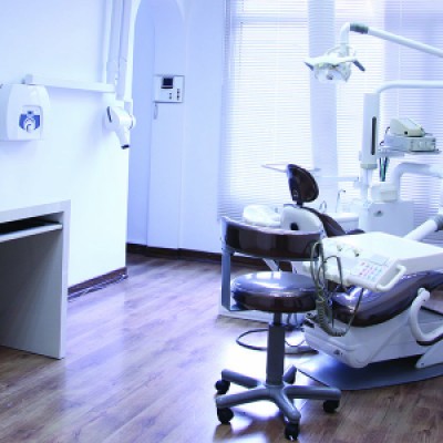 کلینیک دندانپزشکی دکتر آرزو صابری در تهران