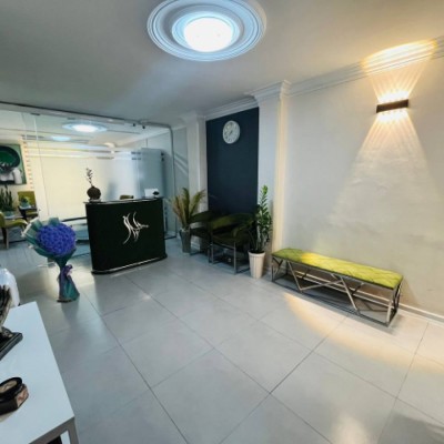 مرکز زیبایی و لیزر دلوان