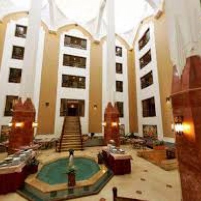 هتل پارسیان صفاییه در یزد