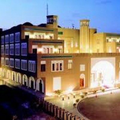 هتل پارسیان صفاییه در یزد