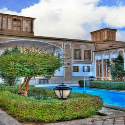 هتل لاله در یزد