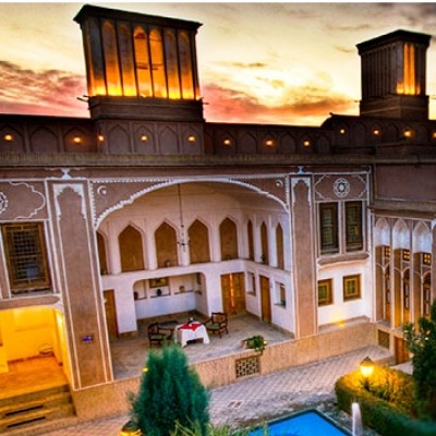 هتل لاله در یزد