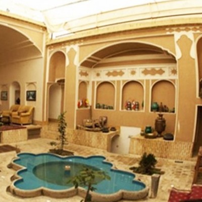 هتل تاریخی لب خندق در یزد