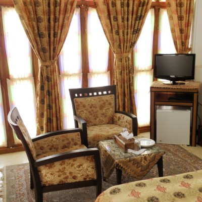 هتل سنتی مظفر در یزد