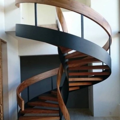 طراحی و ساخت پله گرد فلزی و دوبلکسی فلزی در مازندران - صنایع فلزی نتاج