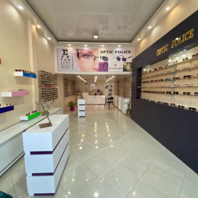 عینک فروشی پلیس در محمود آباد