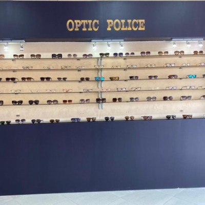 عینک فروشی پلیس در محمود آباد