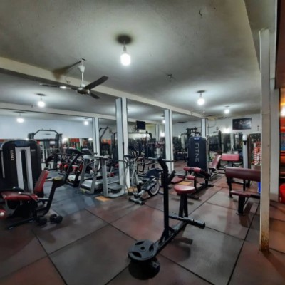 باشگاه بدنسازی هخامنش در گرگان