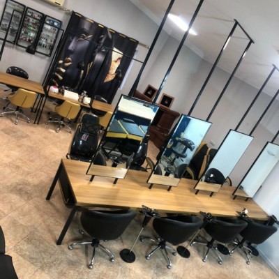 آموزشگاه و سالن زیبایی لادن توکلی در بابلسر