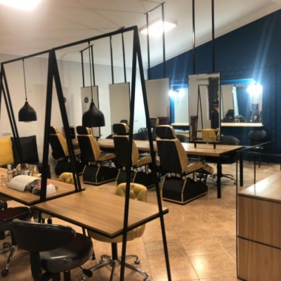 آموزشگاه و سالن زیبایی لادن توکلی در بابلسر