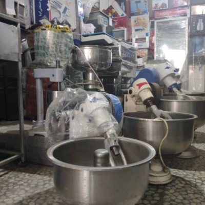 فروشگاه یخچال های صنعتی و قنادی و آشپزخانه مهدی در بابل