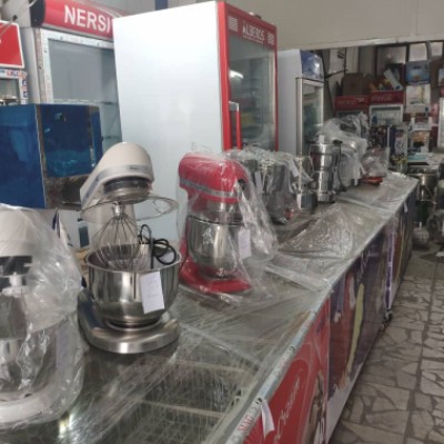 فروشگاه یخچال های صنعتی و قنادی و آشپزخانه مهدی در بابل