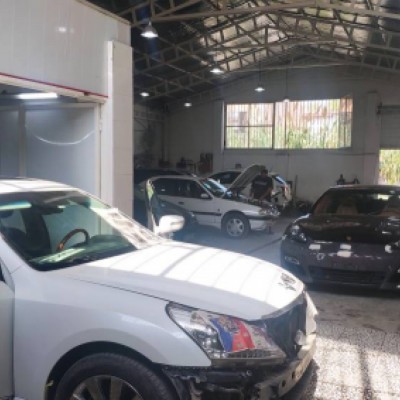 نقاشی اتومبیل حسن غلامی در فریدونکنار