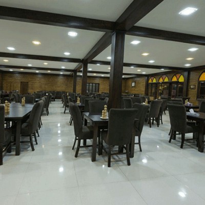 باغ رستوران هانی در رامسر