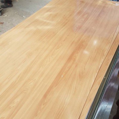 ورق رنگی و گالوانیزه فولاد ایران در قائمشهر